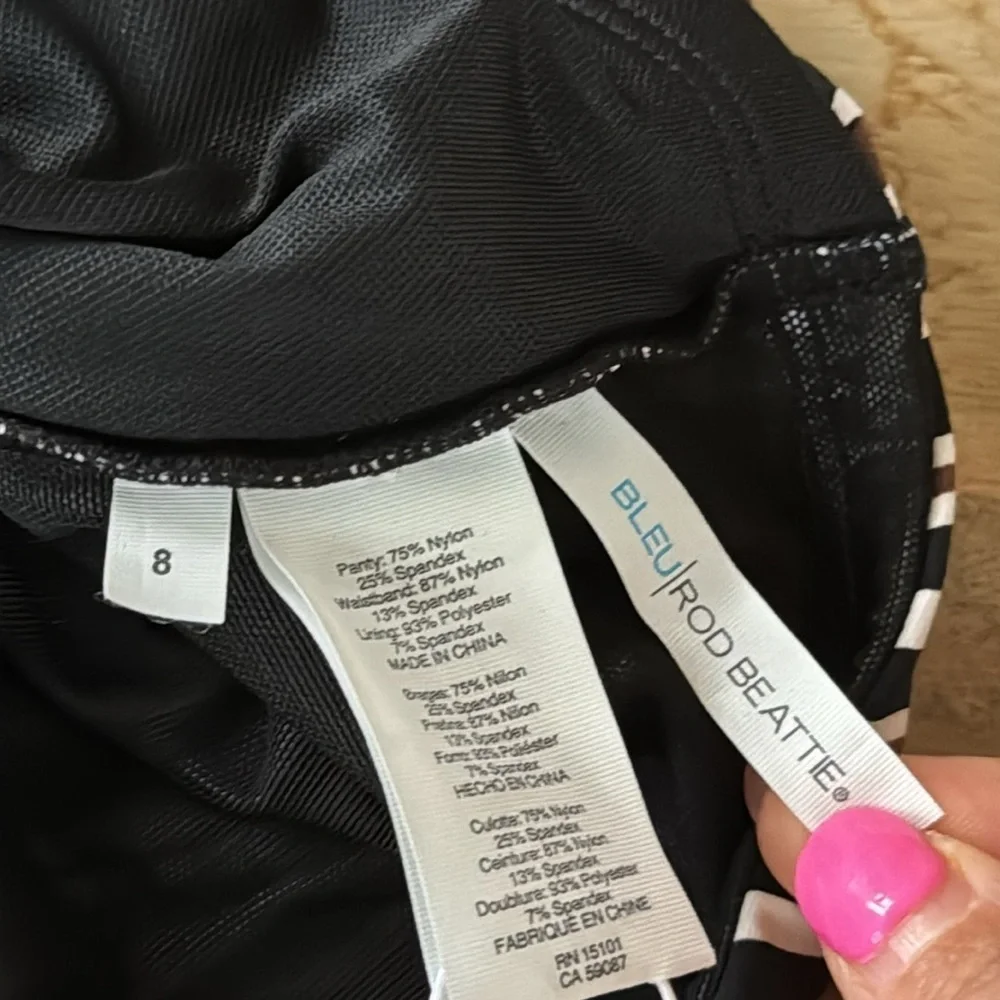 NWT Bleu by Rod Beattie Women's Animal Instinct Swim Bottom Size 8